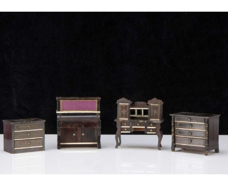 Four smaller scale Waltershausen type dolls’ house furniture,  dark stained with gilt transfer decoration comprising an uprig