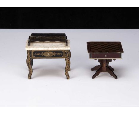 Two larger scale Waltershausen-type gilt-transfer dolls’ house furniture,  a black and gilt washstand with marble top with sh