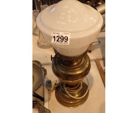 Brass oil lamp converted to electric. Not available for in-house P&P, contact Paul O'Hea at Mailboxes on 01925 659133Conditio