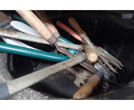 Small plastic garden pond and a collection of garden tools. Not available for in-house P&amp;P, contact Paul O'Hea at Mailbox