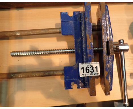 Clarke 7 inch bench vice. Not available for in-house P&amp;P, contact Paul O'Hea at Mailboxes on 01925 659133 