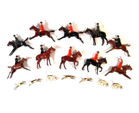A good Britains collection of metal hunting figures
Comprising twelve male / female riders on horseback, four footmen with wh