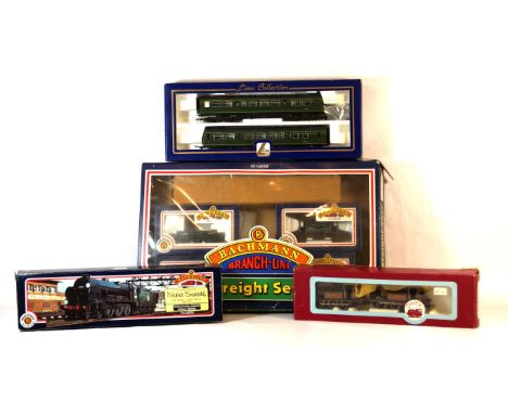A quantity of '00' gauge railway items
Comprising a Bachmann Branch Line freight set, containing 0-6-0 tank locomotive no. L9