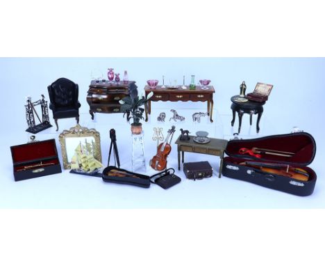 Collection of 1/12th scale Dolls House furniture and ornaments, including bow fronted chest of drawers, 3” (7.5cm) high, leat