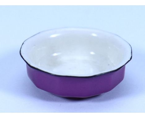 A rare miniature Cauldron Ware glazed basin as made for Queen Mary’s Dolls House, circa 1924, dark pink basin, mark to revers