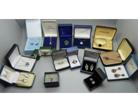 Assorted boxed silver jewellery including a Pandora ring and earrings 