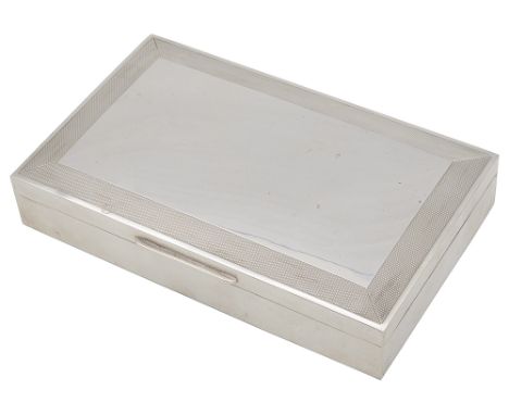 A modern silver table cigarette boxBirmingham, 1977, jubilee duty mark by Mappin &amp; Webbof plain rectangular form, the hin