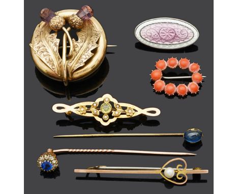 A small collection of Victorian and later jewelleryincluding a Victorian coral set brooch, a Victorian gilt thistle brooch, c