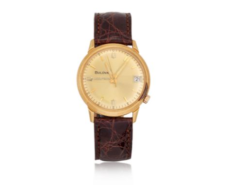Bulova. An 18ct gold calendar wristwatch with tuning fork movement M5, Serial number E04905, London import hallmarks for 1966