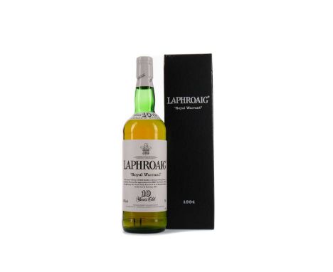 LAPHROAIG ROYAL WARRANT 10 YEARS OLDSingle Malt Scotch WhiskyOne of 2200 bottles to celebrate the granting of the Royal Warra