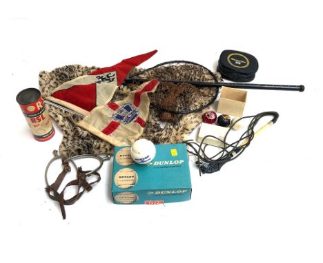 A mixed box of sporting and miscellaneous items, to include an unused boxed set of white Dunlop tennis balls, RSL shuttlecock