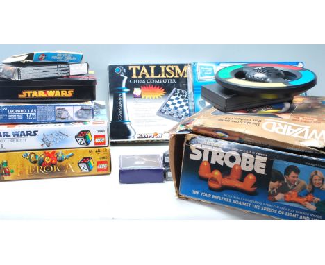 An excellent collection of vintage 20th Century games to include N-Joypad by Advance Bright Ltd, Strobe by Lakeside, Wizard b
