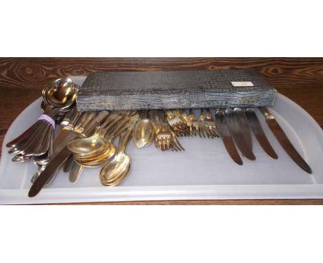 SET OF SILVER PLATED KINGS PATTERN FLATWARE
including soup spoons, dessert spoons, side knives and forks and table knives and