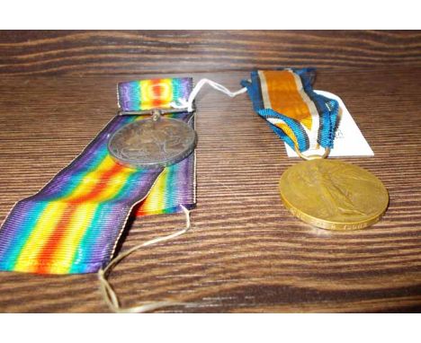 WWI MEDAL PAIR
awarded to '4666 Pte. R. Young HLI', both with ribbons
Note: Fair condition