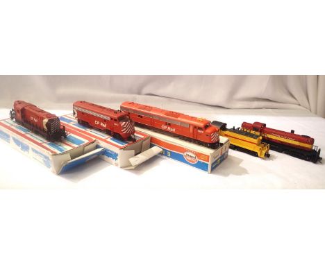 Five OO/HO scale American Outline diesels, F9: Bo-Bo, E7: Co-Co, RS11: Bo-Bo. All CP Rail Red Livery, very good condition, bo