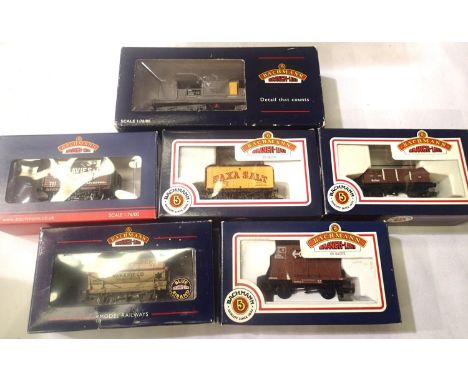 Six Bachmann wagons, various types including Queen Mary brake. Mostly very good to excellent condition, boxes with wear. P&am