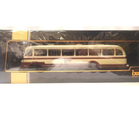 IXO 1/43 scale Soda 706RO model bus, new and sealed. P&amp;P Group 1 (£14+VAT for the first lot and £1+VAT for subsequent lot