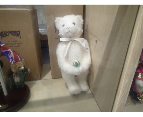 Merrythought bears, Diana Princess of Wales, limited edition 1734/2500, H: 38 cm, excellent condition, boxed. P&amp;P Group 1