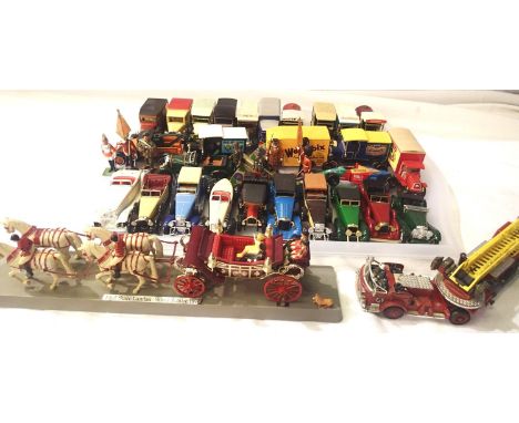 Approximately thirty unboxed diecast vehicles, various makes: Matchbox, Corgi and a selection of figures. P&amp;P Group 1 (£1