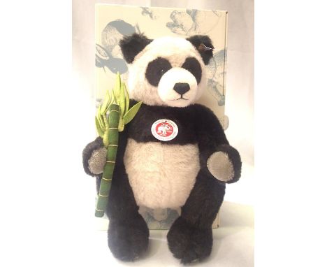 Steiff Bears, Panda 2008 Olympic Games, Peking, limited edition 184/2000, boxed, excellent condition. P&amp;P Group 1 (£14+VA