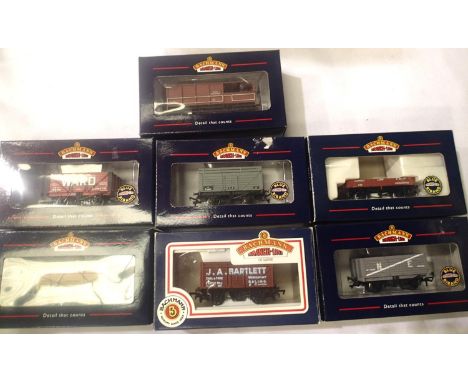 Seven Bachmann wagons, various types including Private Owner, toad brake etc. Mostly very good to excellent condition, boxes 