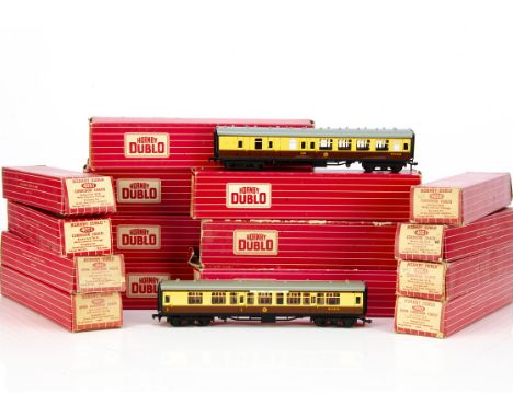 Boxed Hornby-Dublo 00 gauge 2-rail 'Super Detail' BR(WR) brown/cream Coaching Stock, comprising 5 ref 4050 1st/2nd corridor c