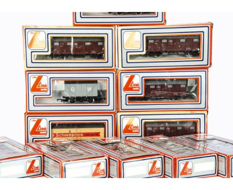 Lima OO Gauge Goods Wagons,  a boxed collection includes 30 5005 W GW Vans, (18), 30 3165 W BR Vans (9), 30 5637 W (3) hopper