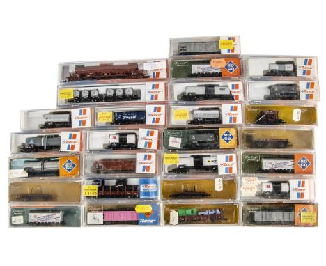 Roco N Gauge Continental Goods Wagons, a cased collection, includes tank wagons, 25243 (2), 25271, 25255 (2), 25091, 25270, 0