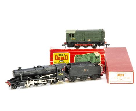 Boxed Hornby-Dublo 00 gauge 2-rail Locomotives, ref 2225 '8F' no 48109 in BR black, G, left side tender transfer rubbed, slig
