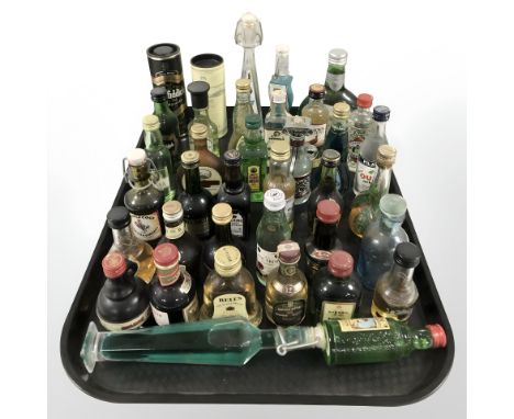 A collection of alcohol miniatures, including Glenfiddich pure malt scotch whisky in carton, Wallace single malt scotch whisk