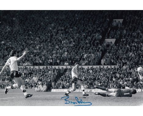 Football Autographed Bryan Robson 12 X 8 Photo: B/W, Depicting Manchester United's Bryan Robson Scoring His First Of Two Goal