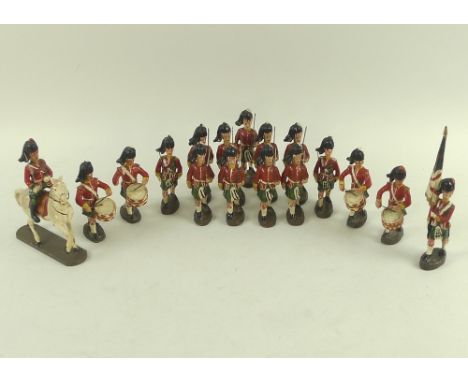 A good collection of vintage German Elastolin figures all of Scottish Highland guards, including some marching at the slope, 