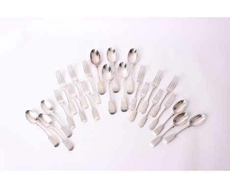 A set of sterling silver flatware by Holland Aldwinkle and Slater, London 1906, 47.8ozt. 