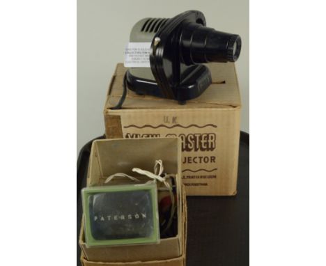 An original boxed Sawyers electric Viewmaster Junior Projector plus a Paterson viewer