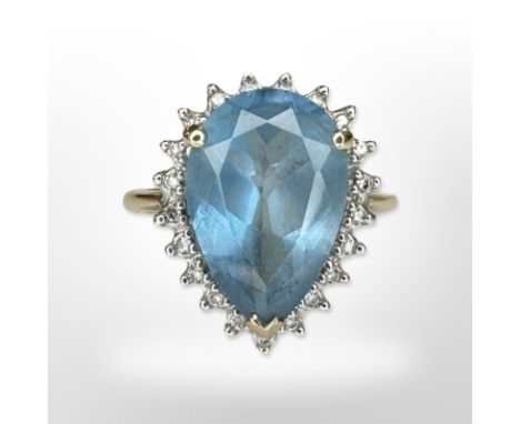 A 9ct yellow gold lozenge shape cluster ring, size N/O CONDITION REPORT: 4.5g.
