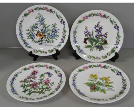 Collectors plates including Royal Worcester and Royal Albert **PLEASE NOTE THIS LOT IS NOT ELIGIBLE FOR IN-HOUSE POSTING AND 