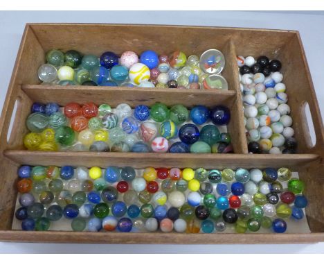 A collection of old glass marbles (217 approximately) 