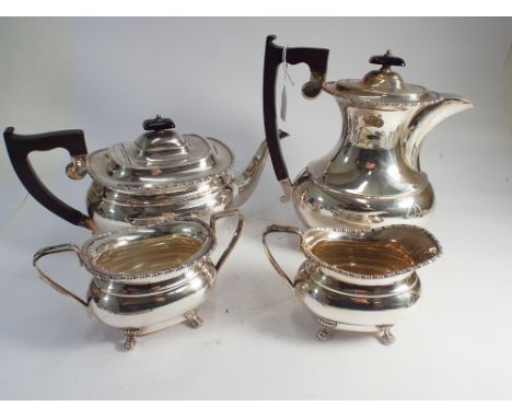 Viners 4 piece silver tea and coffee service Sheffield 1939/1940 gross weight all in 66.5 troy ozs