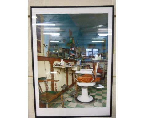 Photo print of a spanish hairdresser