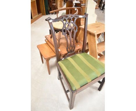 A Georgian mahogany chippendale style dining chair
Condition report: Repair to the chairs back panel and loose joints. Additi