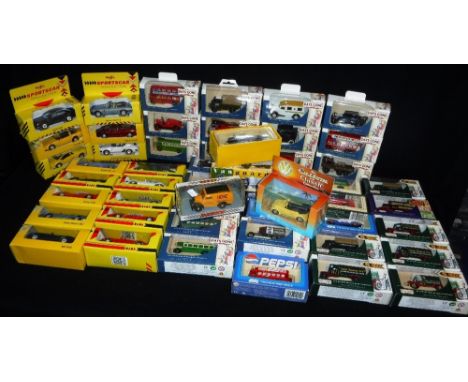 A LARGE COLLECTION OF "DAYS GONE" MODEL VINTAGE VEHICLES, a collection of "Maisto" sports cars (boxed), a Dinky Heinz 57 vari