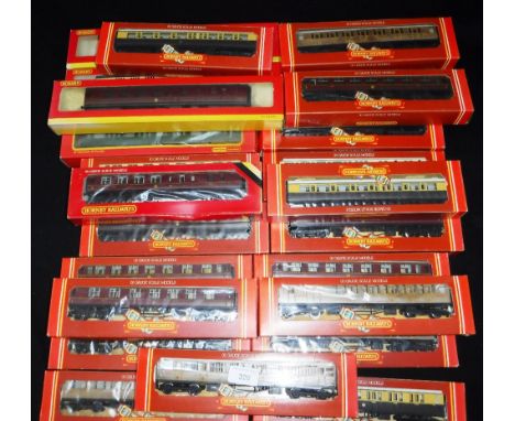 HORNBY: A COLLECTION OF MODEL TRAIN CARRIAGES including 'LNER Composite' (teak finish), 'GWR Chocolate/Cream' and others simi