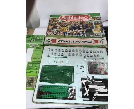 Subbuteo, Italia 90, table football game also includes World Cup, Goals, throw in figures and TV tower