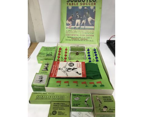 Subbuteo, Continental club edition, Table soccer, also includes Corner kickers, Throw in figures, Photographers and Manager f