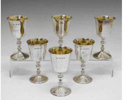 Cased set of six Elizabeth II silver goblets, sponsors mark of Deakin &amp; Francis, Birmingham 1973, each 16cm high, 1800 gr