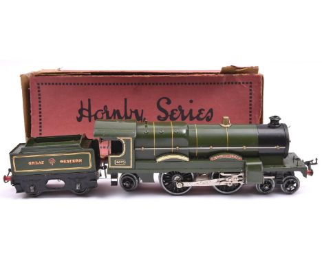 A Hornby Series O Gauge No.3 clockwork GWR 4-4-2 tender locomotive. Caerphilly Castle 4073, in lined dark green livery with b