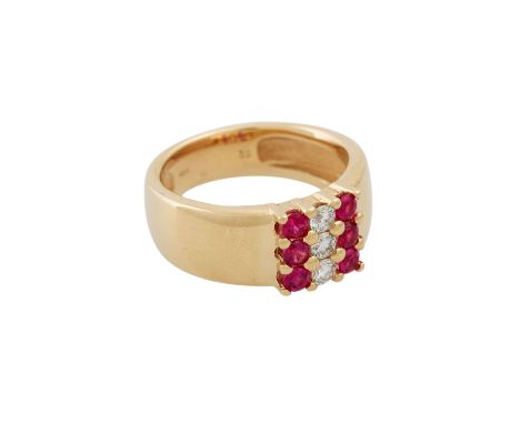   Ring mit 6 Rubinen und 3 Brillanten zus. ca. 0,24 ct  von guter Farbe und Reinheit, GG 14K, 9,4 g, RW: 55, 2. H. 20. Jh., g