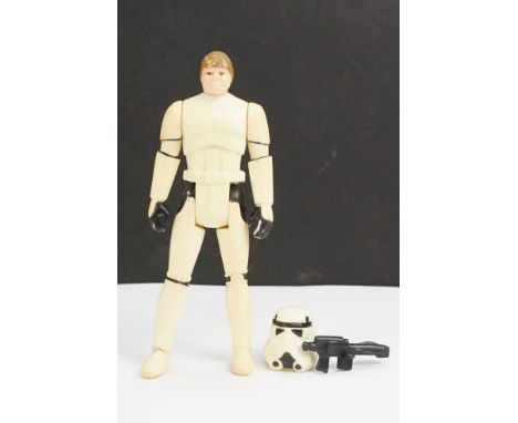 Star Wars - Original Last 17 Luke Skywalker (Stormtrooper Disguise) figure complete with blaster and helmet, in vg condition