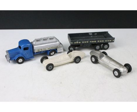 Four Marklin diecast models to include 2 x pre war 5521/61 Mercedes racing cars (1 x silver and 1 x white), 5521/25 trailer a