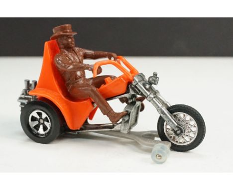 Mattel Hot Wheels Rrrumblers 3 Squealer diecast model in orange body with all brown rider, vg-ex